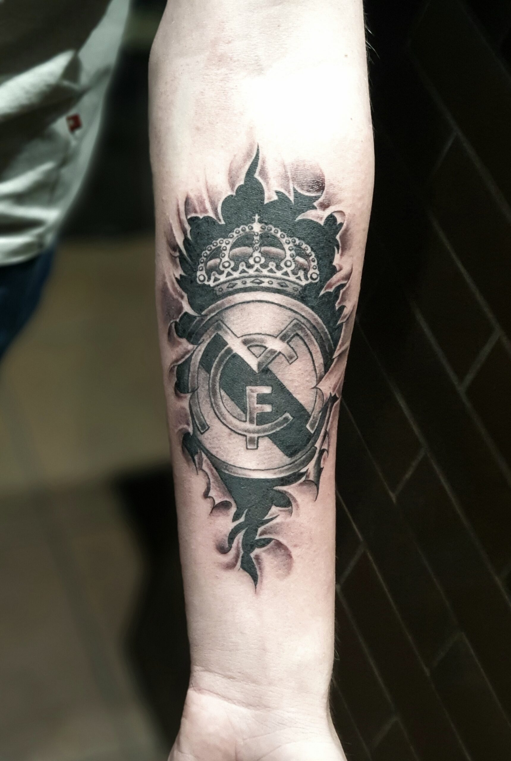 Real Madrid Tatuaż Guru Tattoo Wrocław