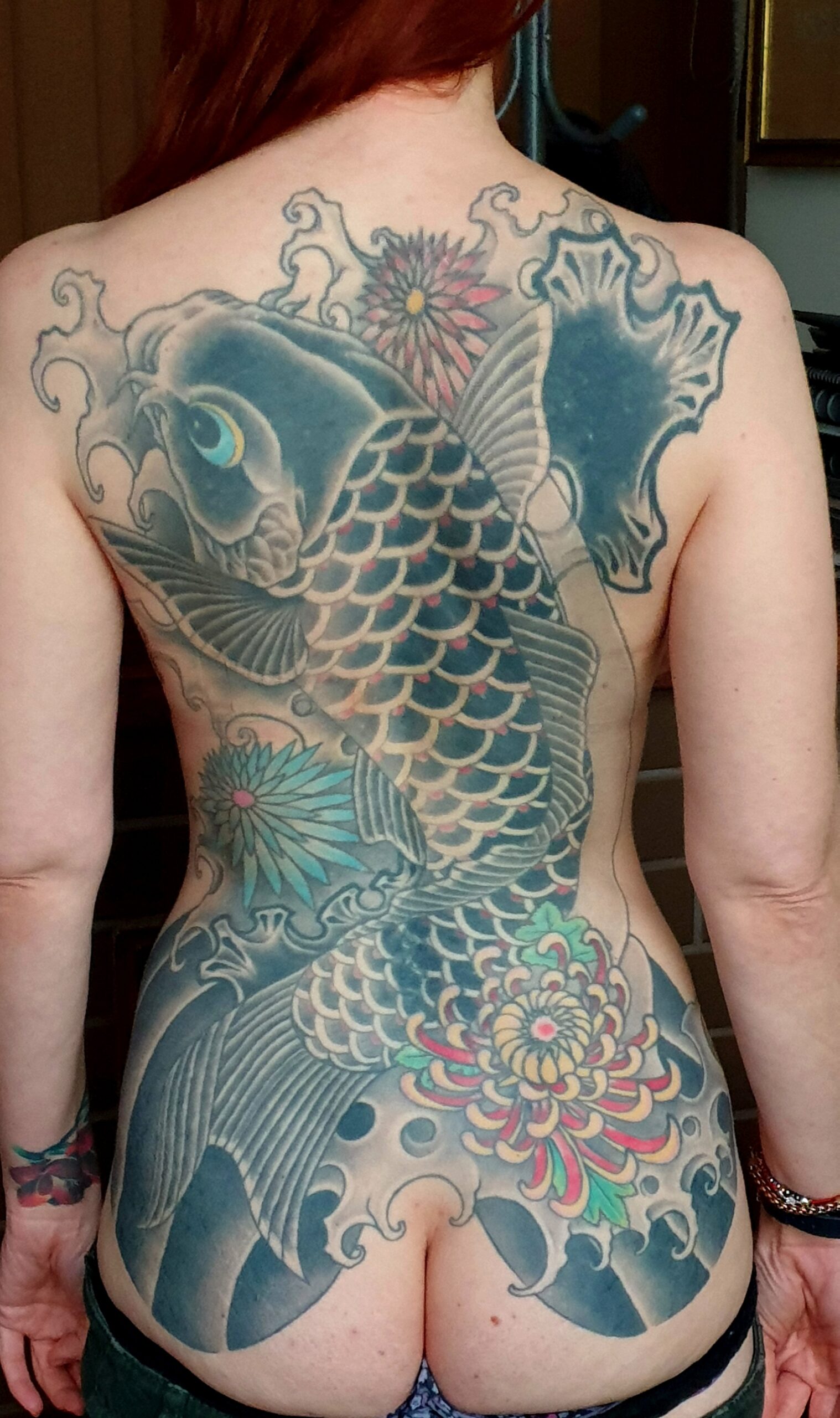 Tatuaż japoński irezumi na plecach Guru Tattoo Wrocław